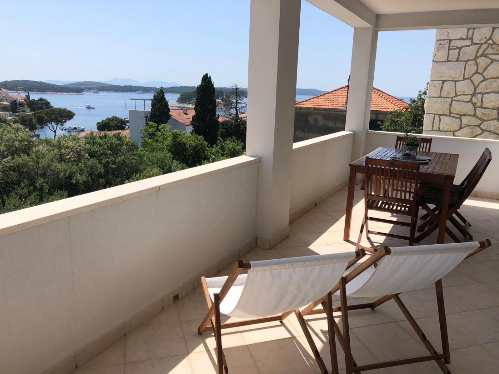 Apartments Antonia Hvar Town Eksteriør bilde